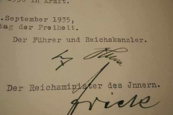 Munich auction house slammed for sale of Hitler notes, amid 'rise of ...