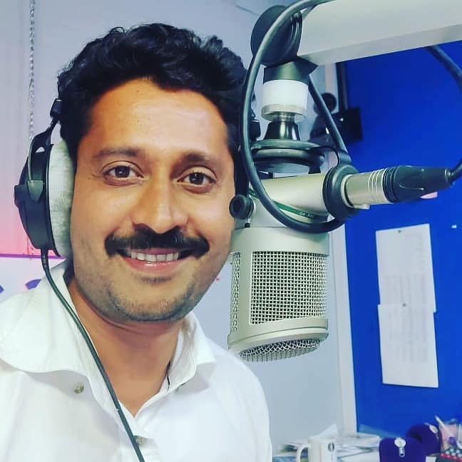 RJ Vicky- Vivek Sanil - Talk Breakfast Presenter at Talk 100.3 UAE