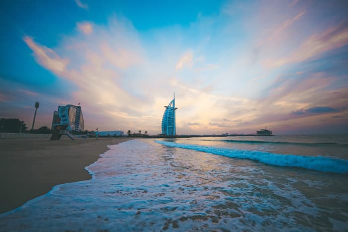 Keep-the-Dubai-coast-clean