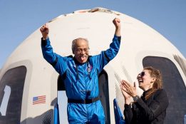 Ed Dwight becomes oldest person to go to space at ninety-years-old