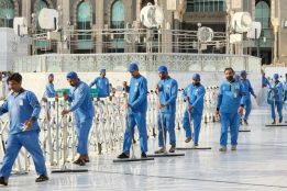 Saudi Arabia grants Hajj workers seasonal permits and visas