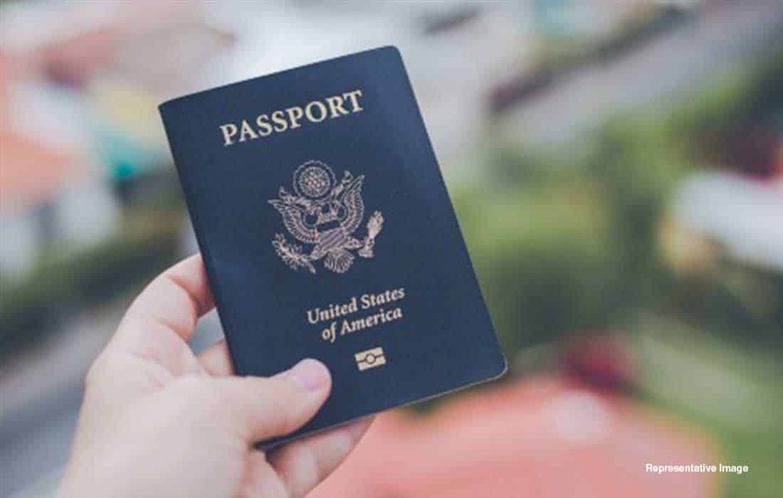 Americans can renew passports online, expats to access service soon