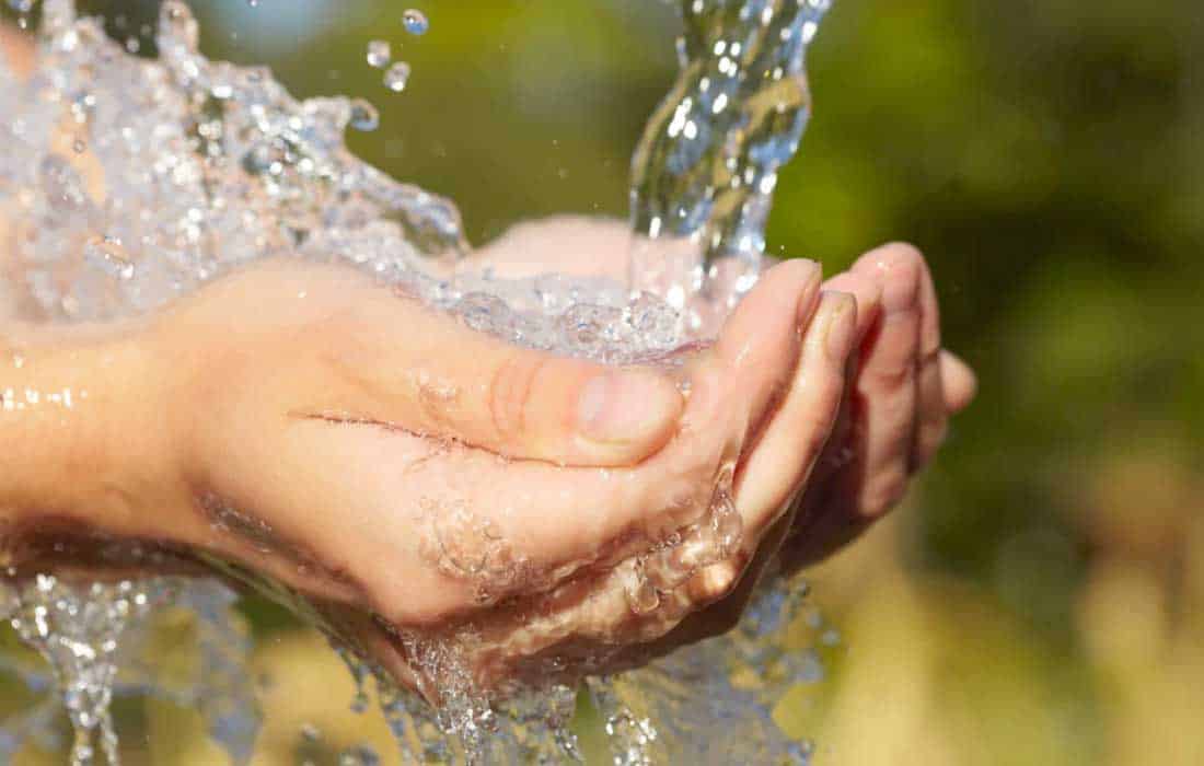 Dubai Municipality’s safe water initiative enhances household water safety, ensuring clean water for senior citizens and Dubai residents.