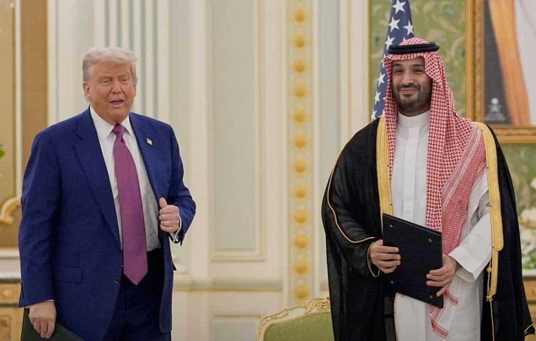 Saudi Arabia signs $142 billion US defence deal