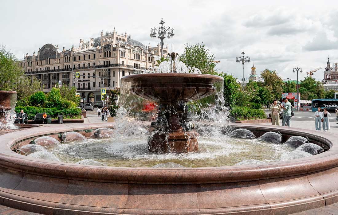 Moscow welcomes more UAE tourists in 2024 with Arabic services, halal food and tailored travel experiences.