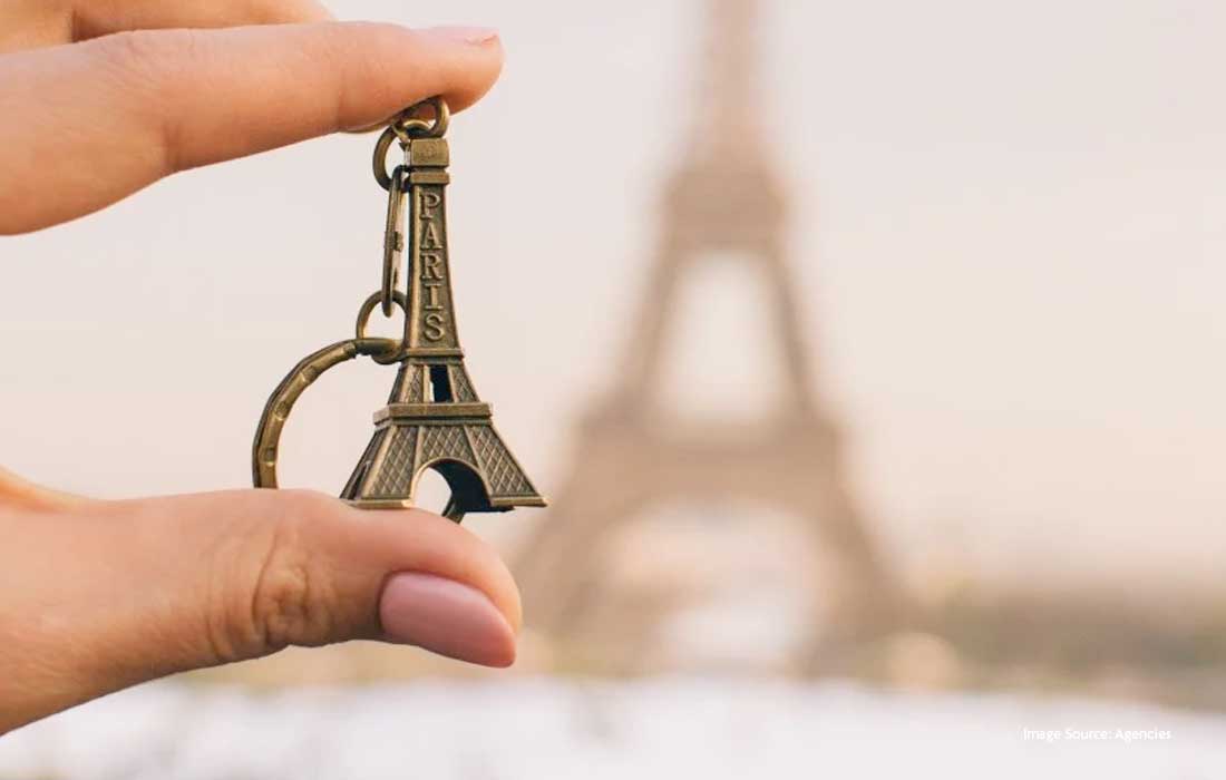 China warns spy‑equipped souvenirs