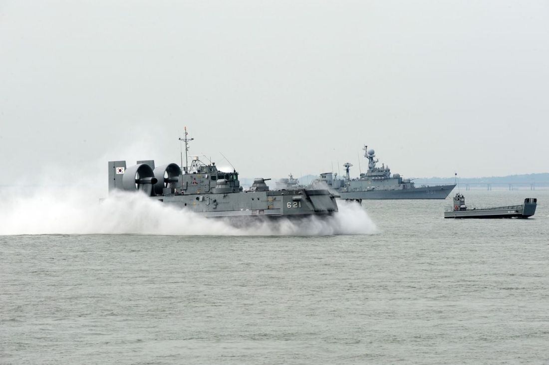 Hanwha Ocean unveils a next‑generation, AI-powered warship with stealth hull and advanced automation.