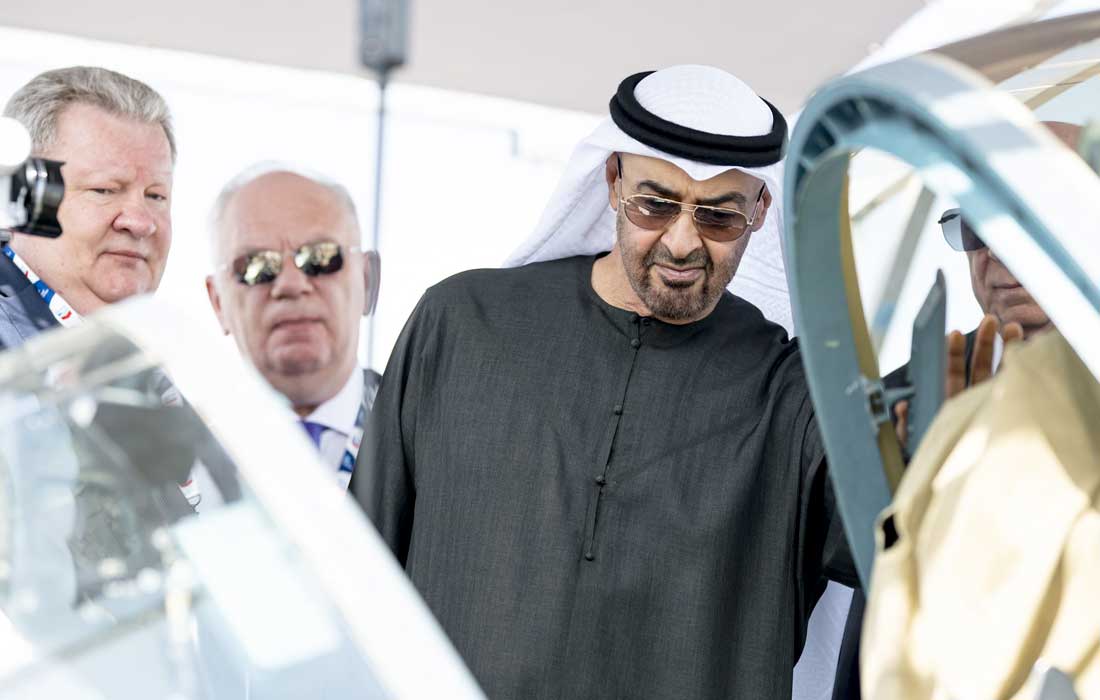 Sheikh Mohamed attends Dubai Airshow 2025