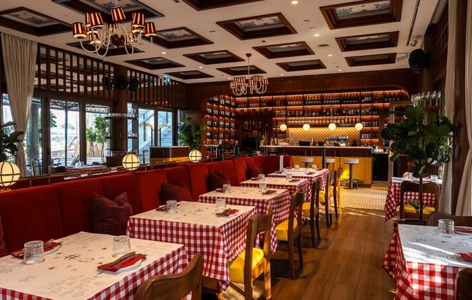 Rowley’s Dubai steak experience delivers quality meat, endless fries, fair prices, and a relaxed DIFC atmosphere.