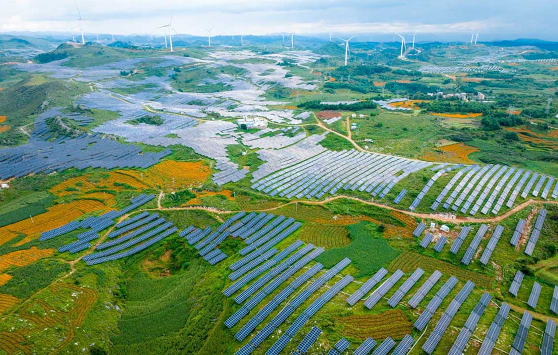 China green energy transition advances