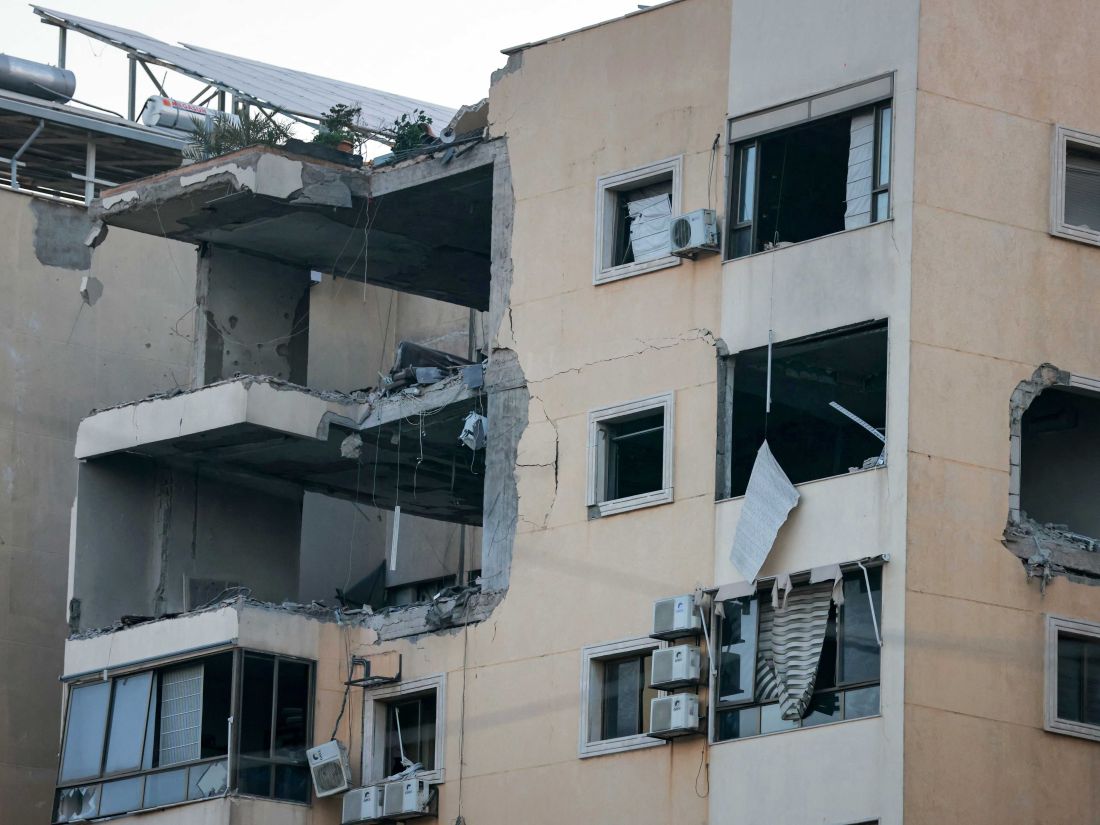 Israeli airstrikes on Beirut suburbs kill 31 people