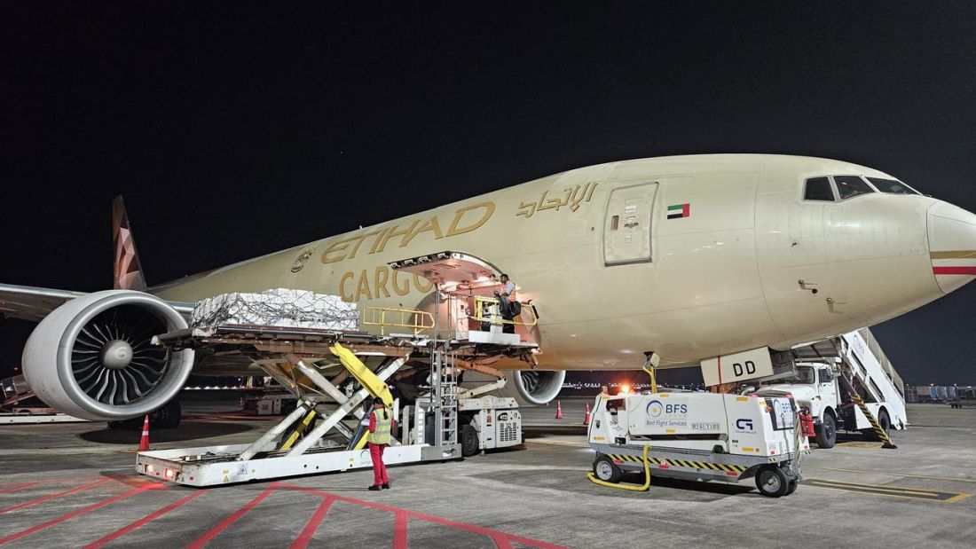 Chartered cargo flights bring fresh food supplies to UAE markets