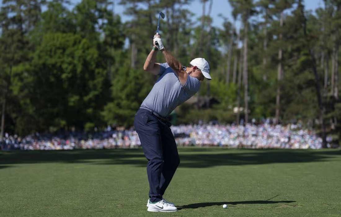 Fans react after Rory McIlroy Masters incident