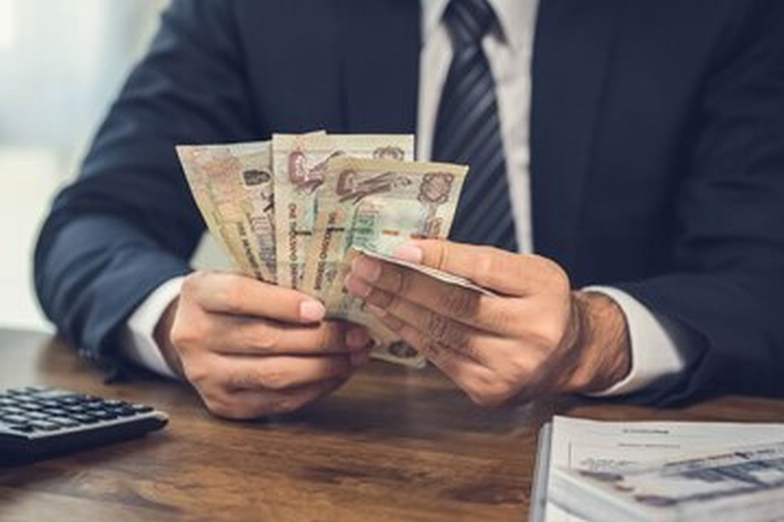 UAE salary rules mandate first-of-month private sector wage payments