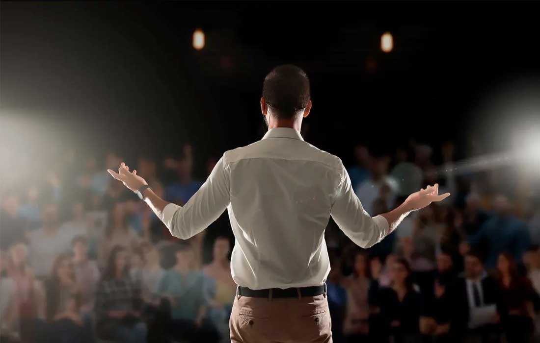 Eye contact in public speaking builds trust