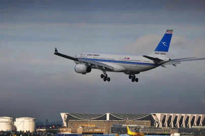 Kuwait airport emergency plan activated after Iranian attack disruption