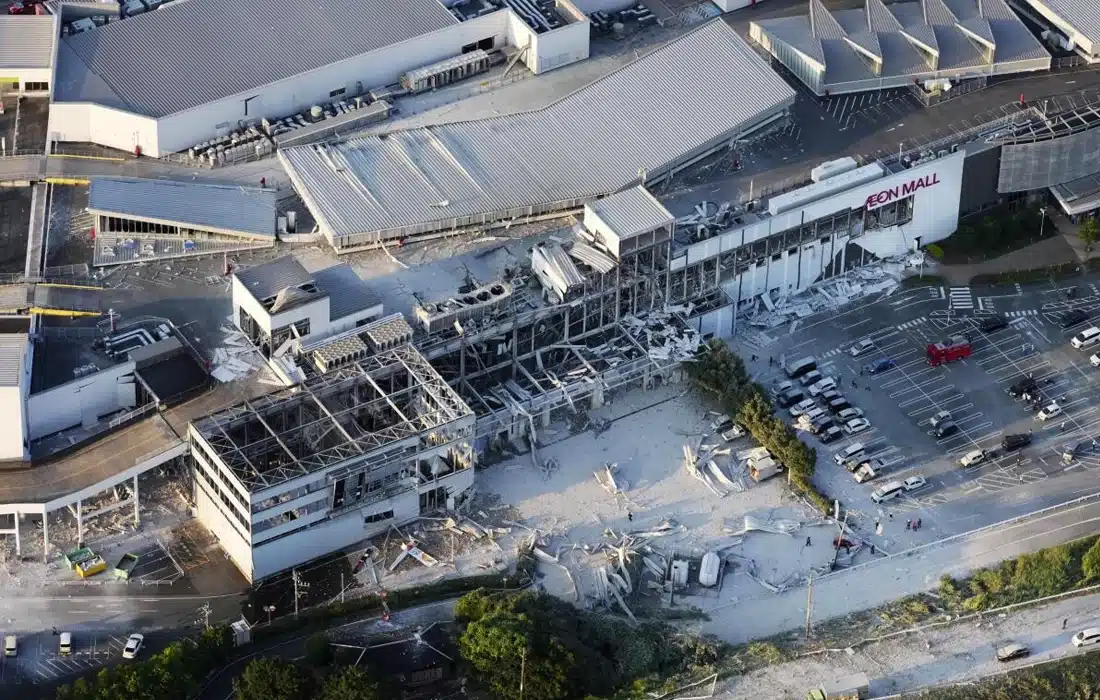 Japan earthquake triggers major rescue operation