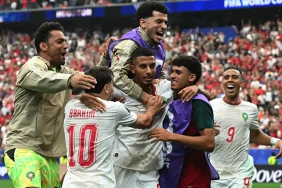 Morocco beats Canada to book FIFA World Cup quarter-final place