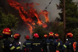 Disaster during wildfire fight as two firefighting helicopters collide near Athens