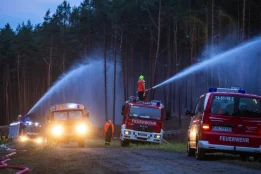 Germany wildfire forces 1,800 people to leave their homes