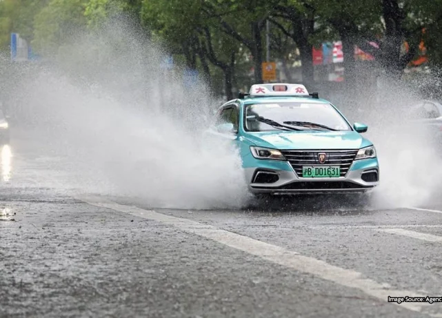Typhoon Dolphin China triggers red alert
