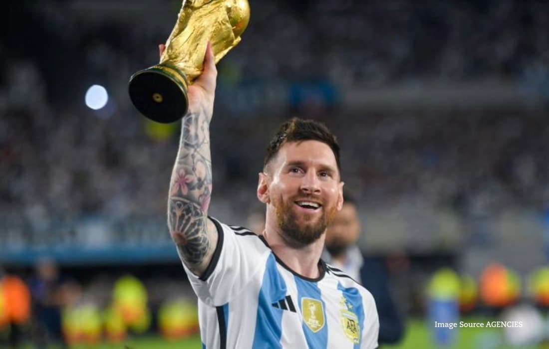 Lionel Messi acknowledges Argentina supporters ahead of his final international appearance against Benin in Buenos Aires.
