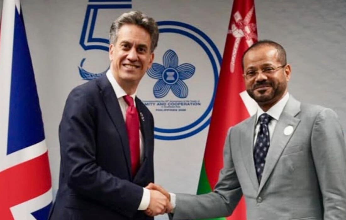 Oman and UK foreign ministers discuss regional de-escalation efforts and diplomatic dialogue.