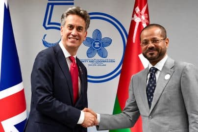 Oman, UK FMs discuss efforts to de-escalate tensions in region