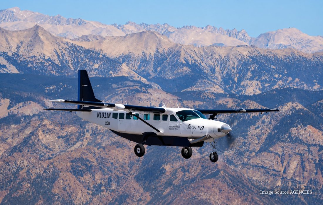 Joby autonomous Cessna Caravan flying during its 3,199-mile transcontinental journey across the United States.