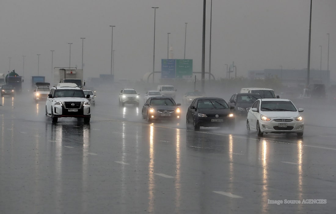 UAE weather forecast predicts rain, strong winds and fog through October 22, 2026