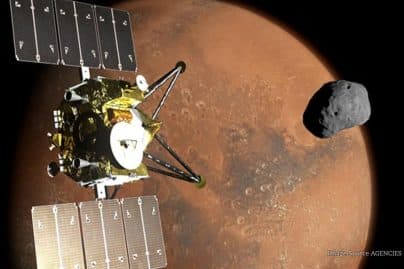 Japan launches spacecraft to mysterious moons of Mars
