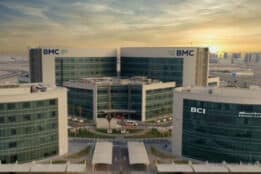 Burjeel Holdings Partners with Proximie to Develop AI-Powered Operating Rooms