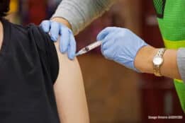 UAE Families Rush to Book Flu Vaccines Ahead of Winter Season